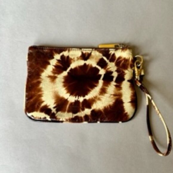 TORY BURCH Brown Tie Dye Patent Leather Finish Medium Wristlet - Picture 3 of 4
